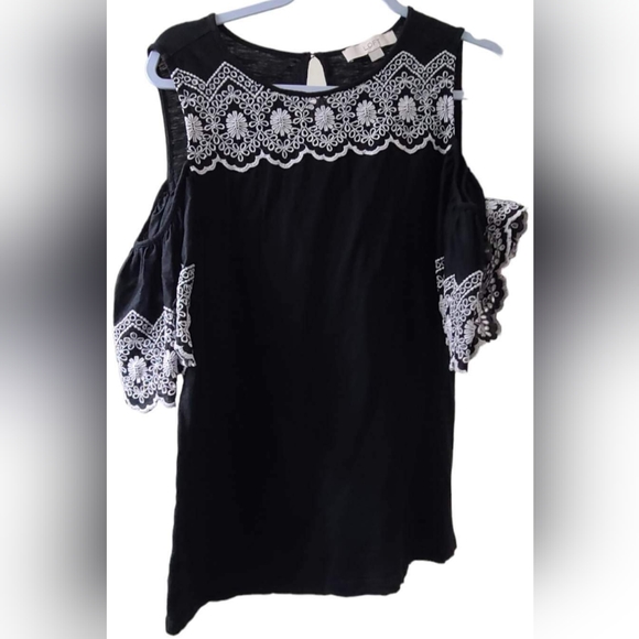 LOFT Black and White Cold Shoulder Top - Picture 1 of 6